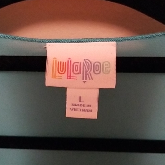 Lularoe Kimono with fringe size large - Picture 2 of 4